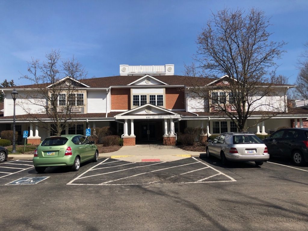 Exterior 2 Paramount Senior Living